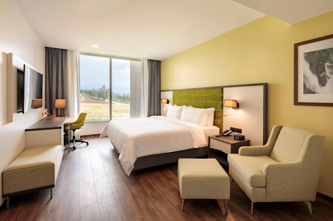 Holiday Inn - Quito Airport, An Ihg Hotel Tababela